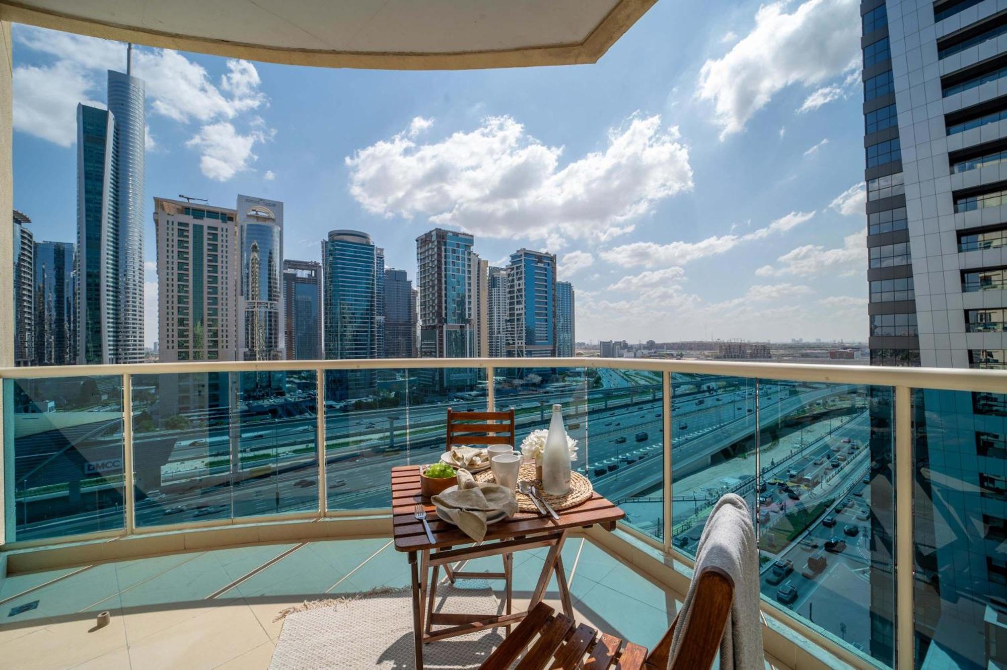 Frank Porter - Yacht Bay Dubaï Extérieur photo